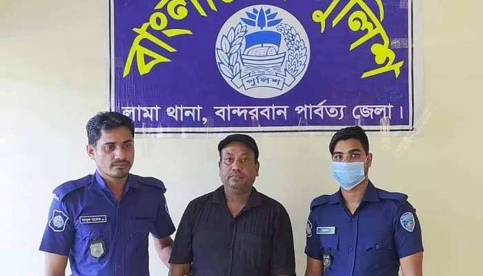 প্রধানমন্ত্রীর ছবি ব্যঙ্গ, ইউপি সদস্য কারাগারে
