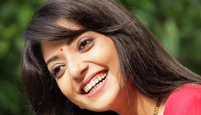 ব্লাউজের সঙ্গে ম্যাচিং করে মাস্ক বানিয়ে নেব, ওটাই স্টাইল
