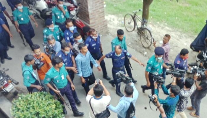 গৃহবধূ টুম্পা হত্যায় স্বামীসহ তিনজনের মৃত্যুদণ্ড