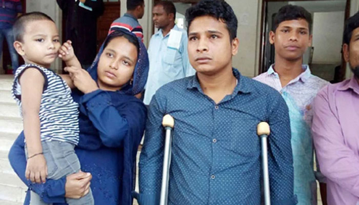 পা হারানো রাসেলকে আরো ২০ লাখ টাকা দিতে নির্দেশ