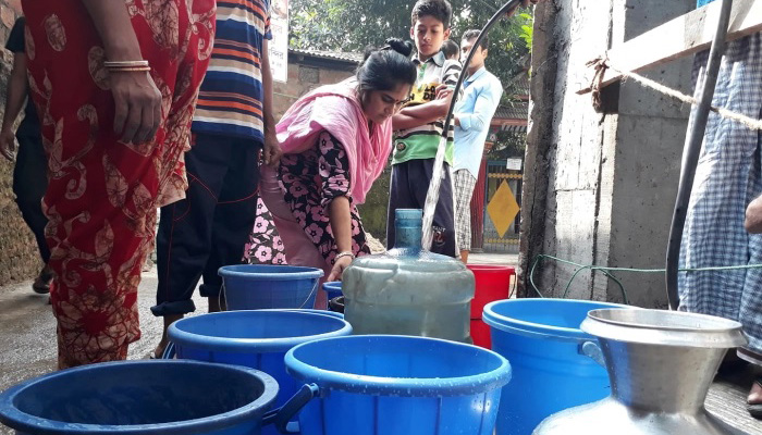 আজও বিদ্যুৎহীন সিলেট, সীমাহীন দুর্ভোগ