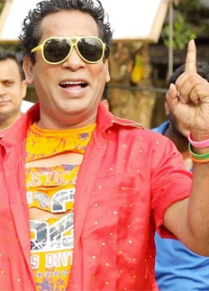 পরিবর্তনের স্লোগান নিয়ে এবার মঞ্চ নাটকে মোশারফ করিম
