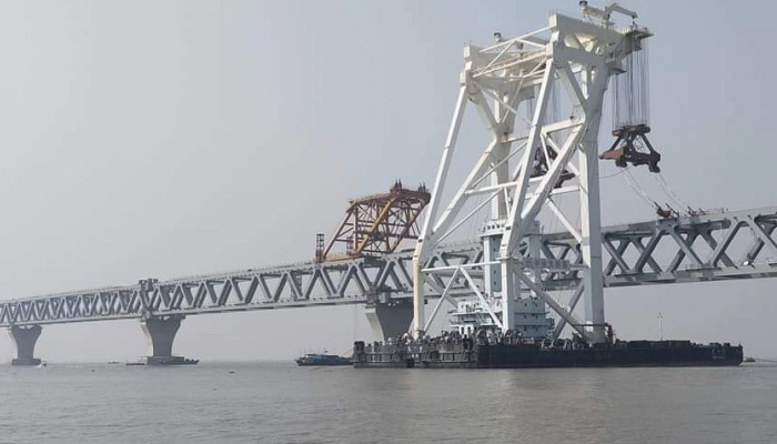 পদ্মা সেতুর ৫ হাজার ৪০০ মিটার এখন দৃশ্যমান