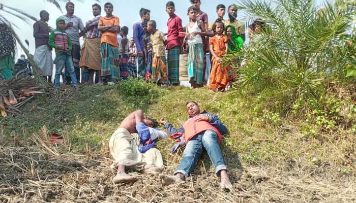 রামগতিতে জমি দখল নিয়ে সংঘর্ষ আহত ৫