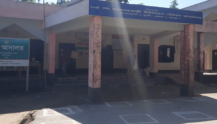 ধুনটে ইউপি ভবন থেকে কম্পিউটার সামগ্রী চুরি