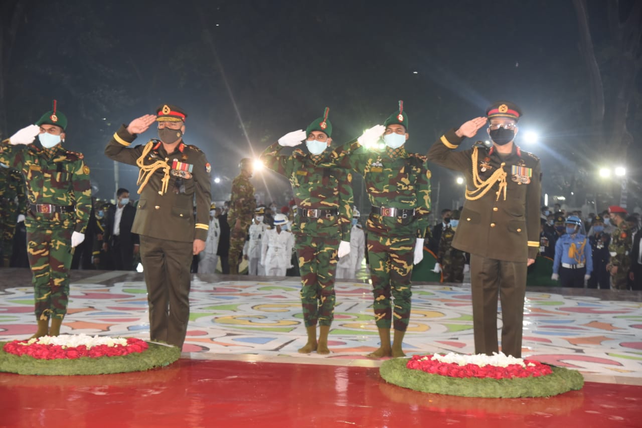 ভিন্ন আবহে শ্রদ্ধা ভালোবাসায় ভাষা শহীদদের স্মরণ