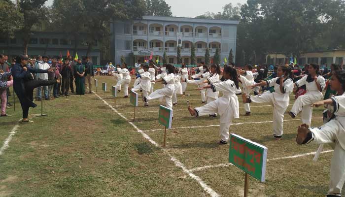 আত্মরক্ষায় ব্যুত্থান মার্শাল আর্ট শিখছে পঞ্চগড়ের কন্যারত্নরা