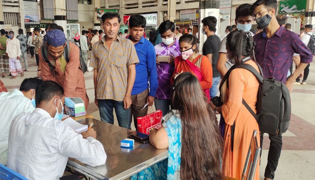 স্বাস্থ্যবিধি না মানায় রাজধানীতে ৩৪ জনকে জরিমানা