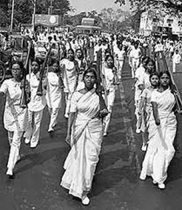 স্বাধীনতার পঞ্চাশ বছরের উপলব্ধি