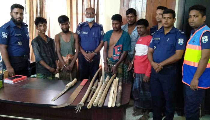 বঙ্গোপসাগরে নৌ পুলিশের অভিযান, আটক ৫ জলদস্যু
