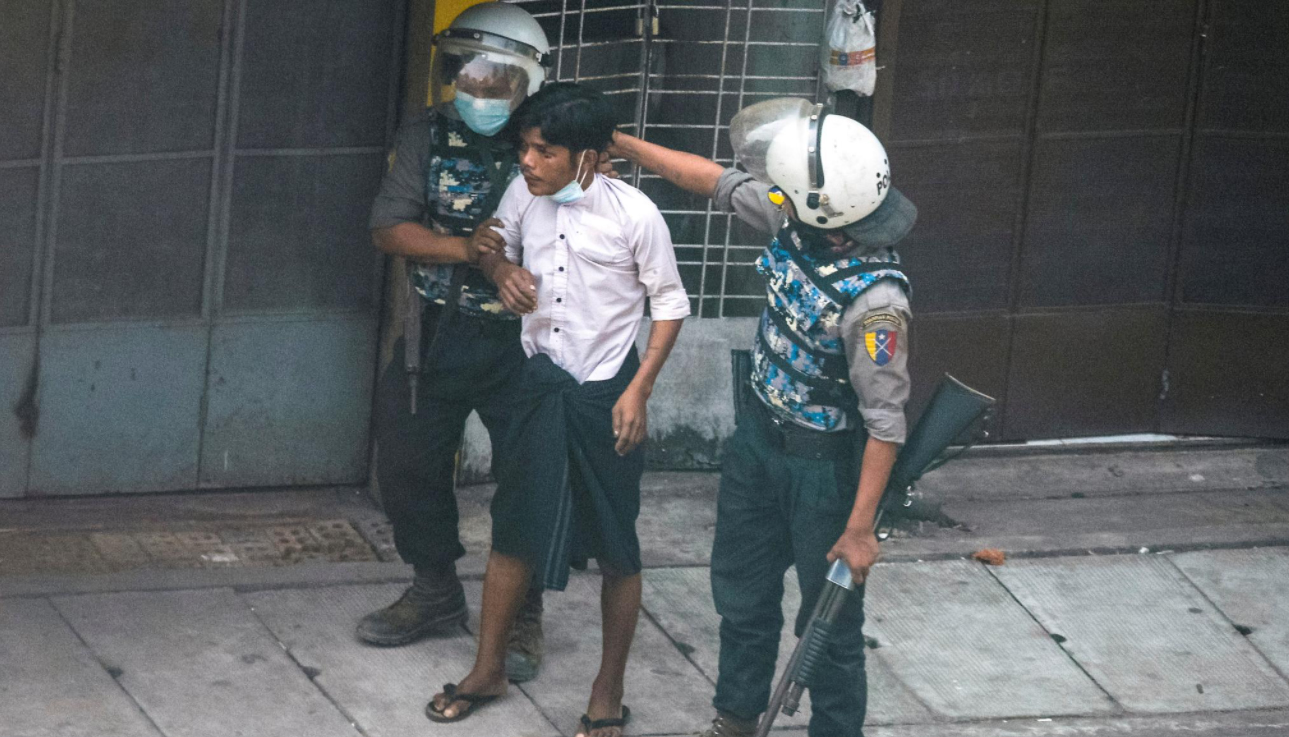 মিয়ানমারে এক শহরেই ৮ বিক্ষোভকারী নিহত