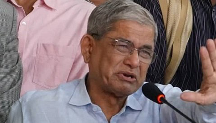 বিমানবন্দরে কান্নায় ভেঙে পড়লেন মির্জা ফখরুল