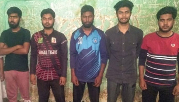 রাজশাহীতে আট শিবিরকর্মী গ্রেপ্তার