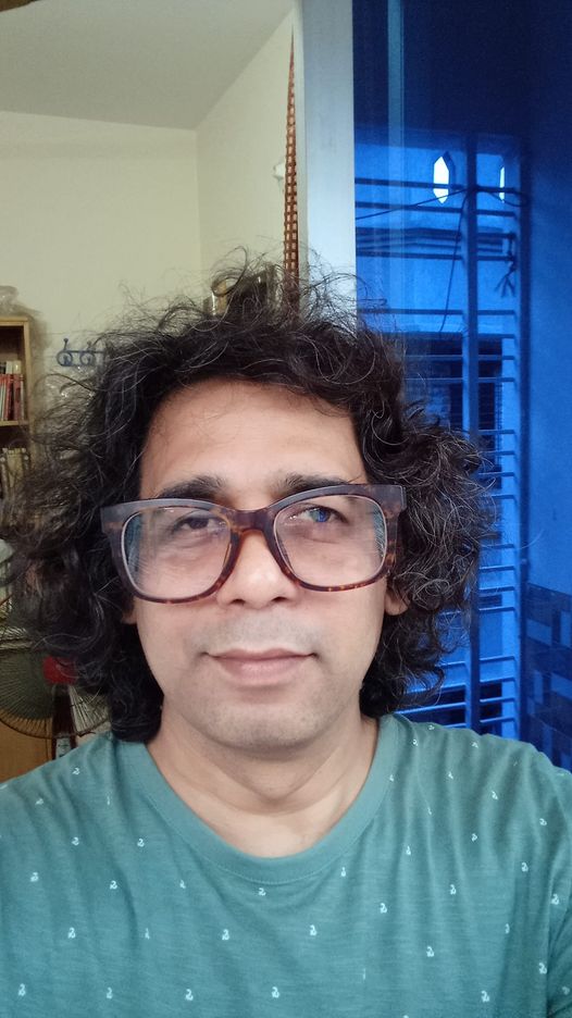 পিঠে অক্সিজেন সিলিন্ডার বেঁধে মাকে হাসপাতালে নেওয়া সেই যুবকের করোনা
