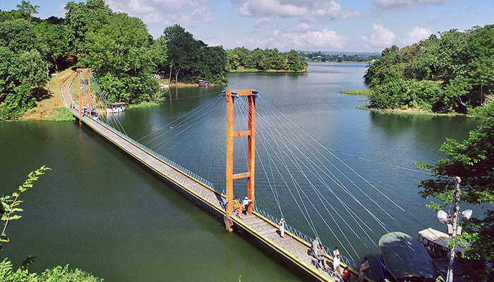 পর্যটন শ্রমিকদের চাকুরিচ্যুতি বন্ধের দাবি
