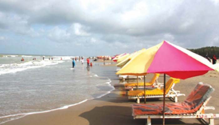 বন্ধ ঘোষণা করা হয়েছে কক্সবাজার সমুদ্রসৈকত