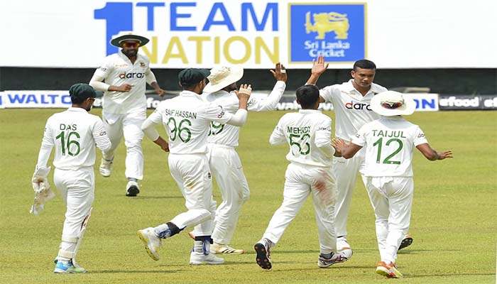 ইনিংস ঘোষণা শ্রীলঙ্কার, শুরুটা ভালো বাংলাদেশের