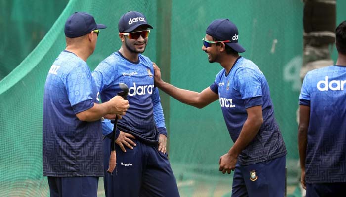 একাধিক রেকর্ডের দ্বারপ্রান্তে সাকিব