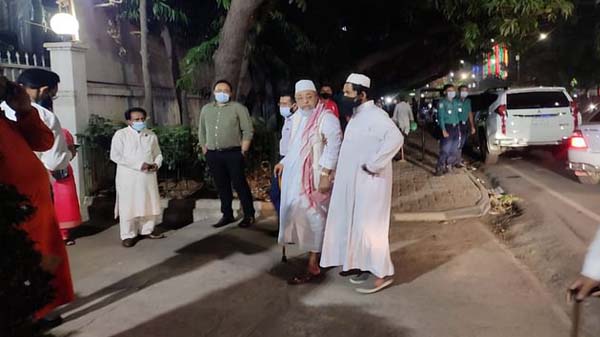 গ্রেপ্তার বন্ধ ও কওমি মাদ্রাসা খুলে দেওয়ার আর্জি হেফাজতের