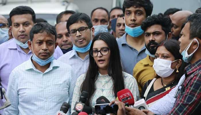 পরীমনিকাণ্ডে যেসব প্রশ্নের সদুত্তর খুঁজছেন কর্মকর্তারা