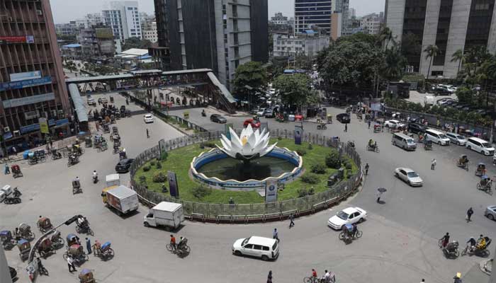 লকডাউনের আওতামুক্ত খাদ্য কারখানা ও পশুর চামড়া