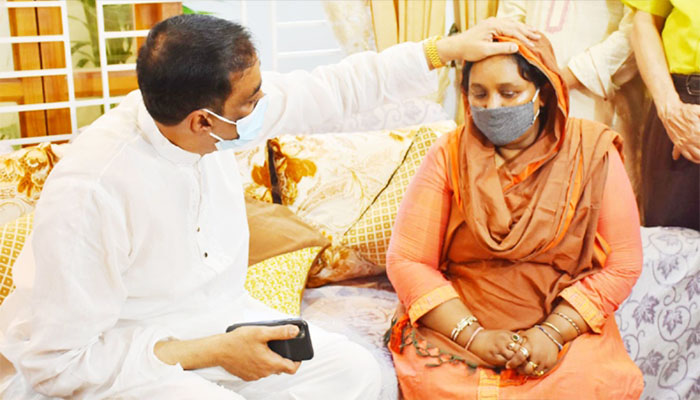 সমবেদনা জানাতে মেয়র আইভীর বাড়িতে সাংসদ শামীম ওসমান