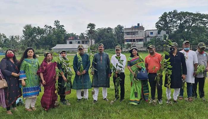 সারা দেশে ১০ লাখ গাছের চারা লাগাবে রোটারি