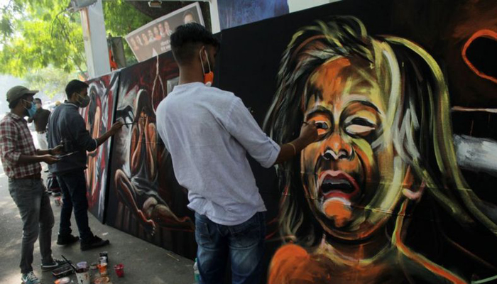 দিল্লিতে শিশুকে ধর্ষণ করে জ্বালিয়ে দেওয়ার অভিযোগে পুরোহিত গ্রেপ্তার