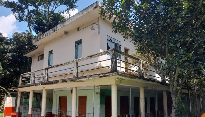 কুমিল্লায় বঙ্গবন্ধুর খুনি খন্দকার মোশতাকের বাড়িতে হামলা, আগুন