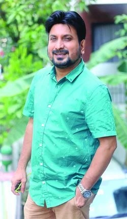 করোনায় মা হারালেন অভিনেতা সাজু খাদেম