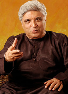 তোপের মুখে জাভেদ আখতার