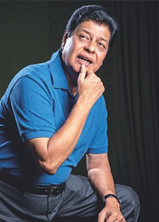 এখন যেমন আছেন চিত্রনায়ক ফারুক