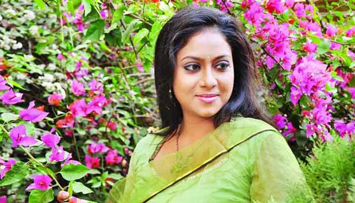 ভক্তদের কাছাকাছি থাকতে ইউটিউব চ্যানেল খুললেন শাবনূর