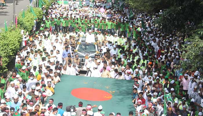 পবিত্র ঈদে মিলাদুন্নবী আজ