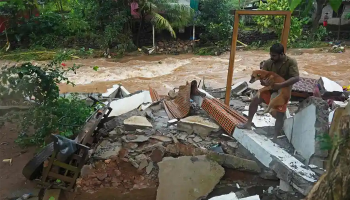 কেরালায় অতিবৃষ্টিতে ২৫ জনের প্রাণহানি