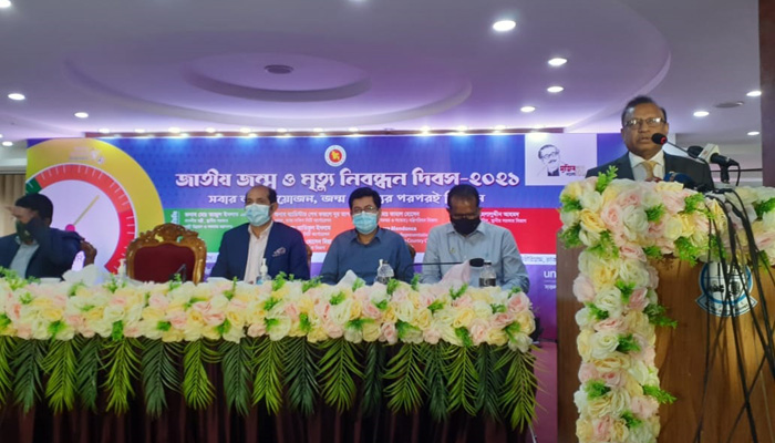 কেন মানুষ বিএনপির বদলে প্রধানমন্ত্রীকেই চায় জানালেন এলজিআরডি মন্ত্রী
