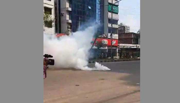 পুুলিশের সঙ্গে বিএনপির ব্যাপক সংঘর্ষ, ৪৪ নেতাকর্মী আটক