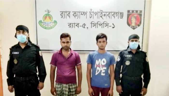 চাঁপাইনবাবগঞ্জে গাঁজাসহ আটক চার, ট্রাক জব্দ
