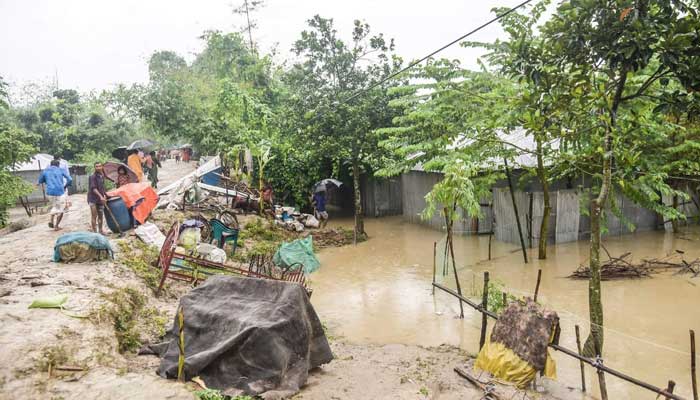 তিস্তায় হঠাৎ বন্যায় ক্ষতির মুখে হাজারো কৃষক