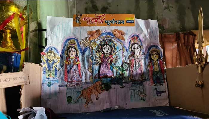 খেলার ছলে দুর্গা পূজা ধ্রুব ও নির্জনের