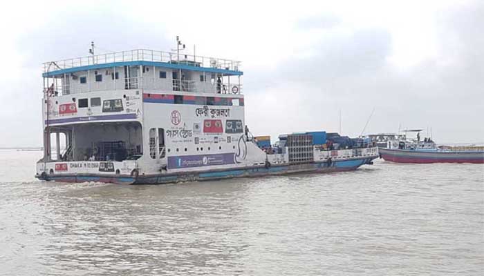 ৪৬ দিন পর ফেরি চলাচল শুরু, বন্ধ থাকবে রাতে