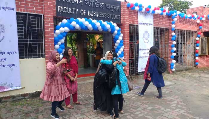চিরচেনা রূপে ফিরেছে জাবি