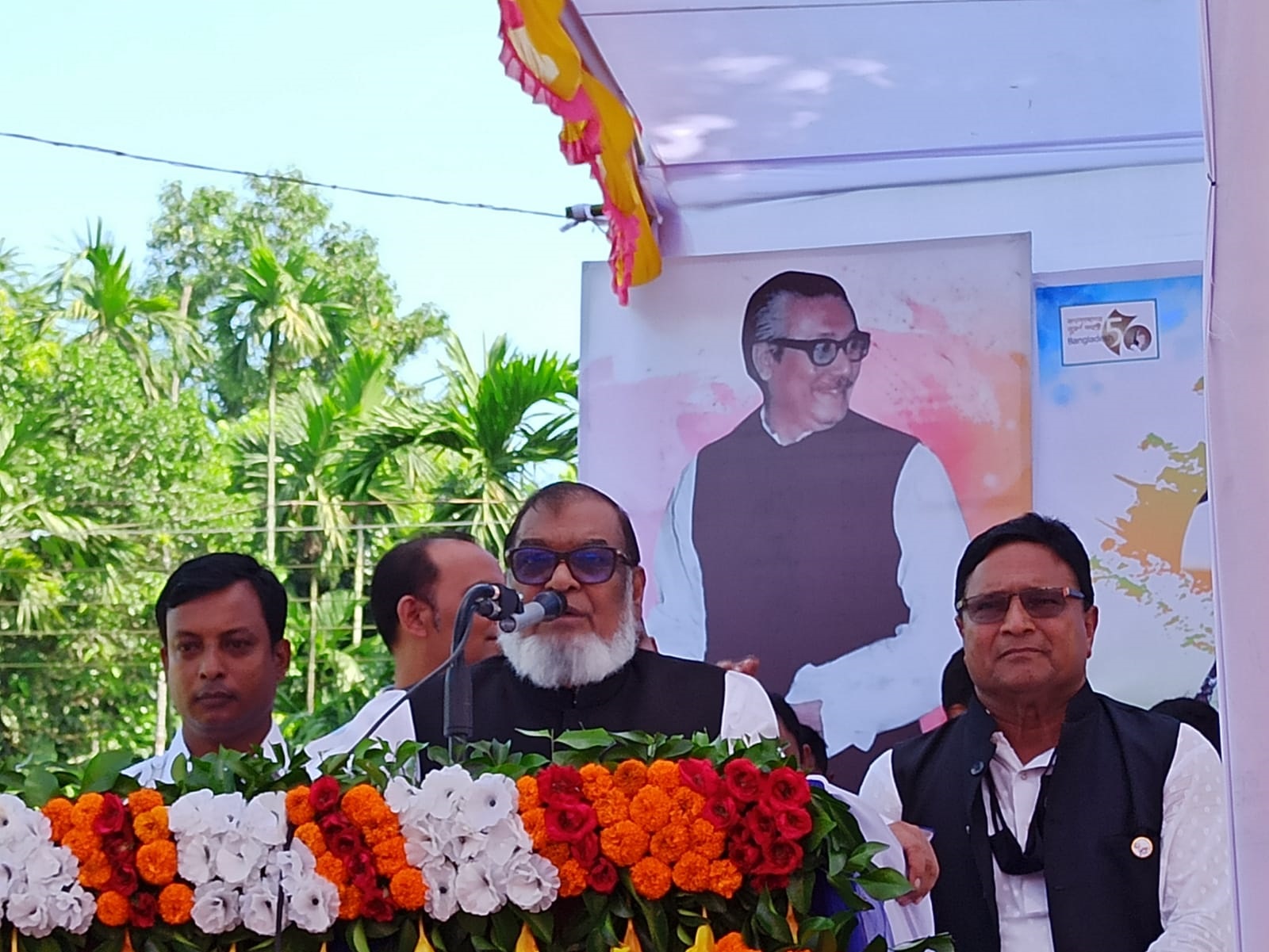‘পাকিস্তানীদের দোসরেরাই ধর্মীয় উন্মাদনা সৃষ্টি করছে’