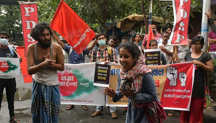 কলকাতায় বাংলাদেশ উপহাইকমিশনে বিক্ষোভে হিন্দু সংহতির ৯৪ নেতাকর্মী আটক