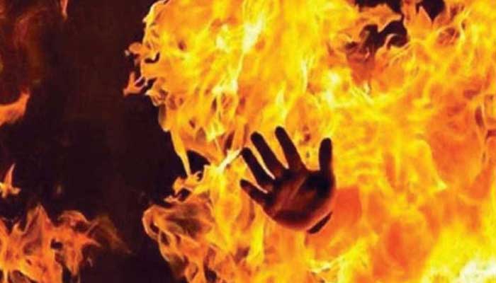 রাজধানীর কেরানীগঞ্জের একটি কারখানায় আগুন