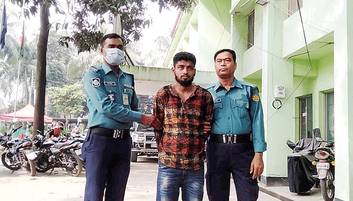 নটরডেম শিক্ষার্থীর মৃত্যুতে হেলপার ৩ দিনের রিমান্ডে