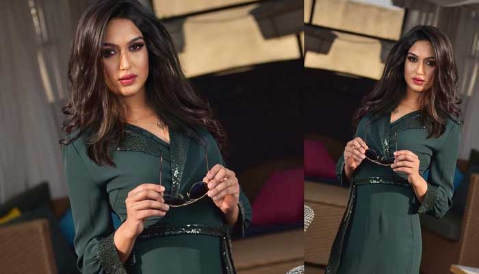 মুক্তি পেলেন আরিয়ানের বান্ধবী মুনমুন