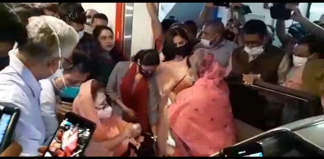 হাসপাতাল থেকে ফিরোজায় ফিরলেন খালেদা জিয়া