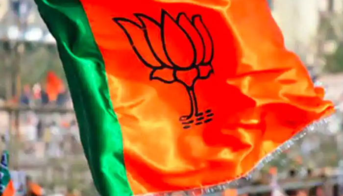 মমতাকে সরাতে ১৫১ কোটি টাকা খরচ বিজেপির