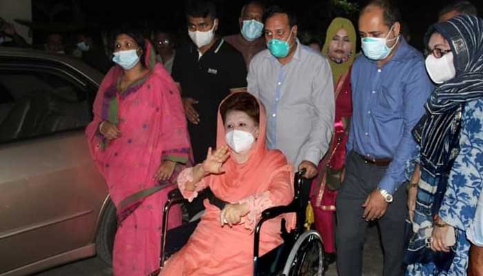 হাসপাতাল থেকে ফিরোজায় ফিরলেন খালেদা জিয়া